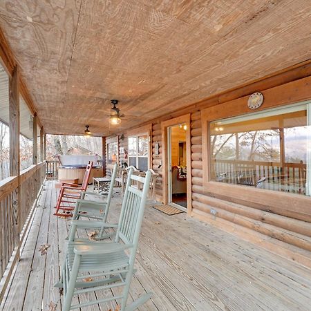 Cozy Deer Glen Cabin With Private Hot Tub And Porch! Bryson City Zewnętrze zdjęcie
