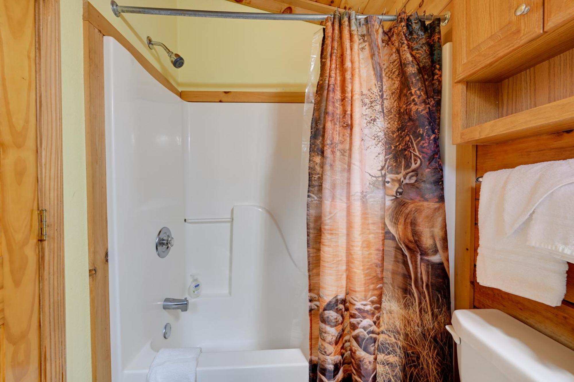 Cozy Deer Glen Cabin With Private Hot Tub And Porch! Bryson City Zewnętrze zdjęcie