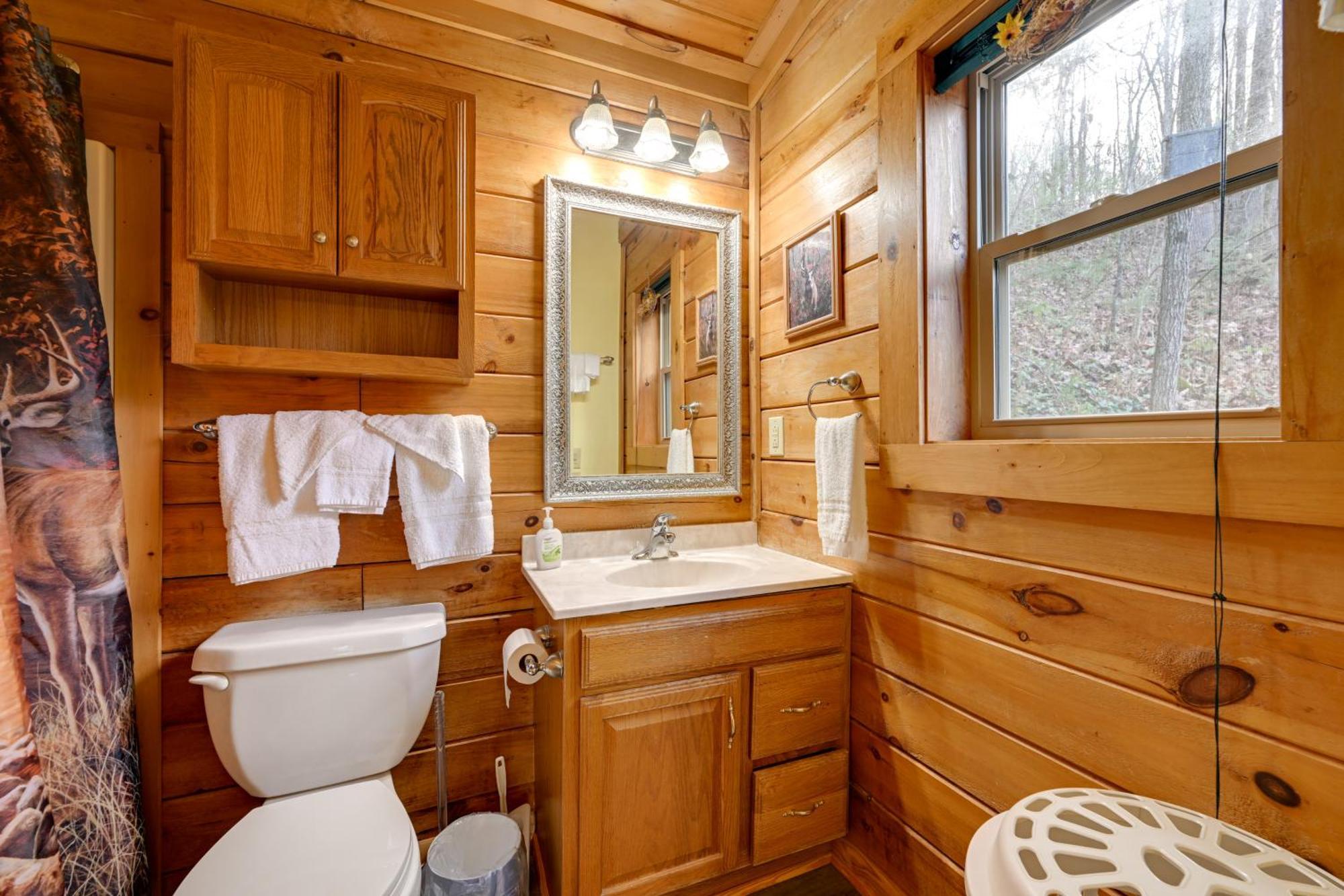 Cozy Deer Glen Cabin With Private Hot Tub And Porch! Bryson City Zewnętrze zdjęcie