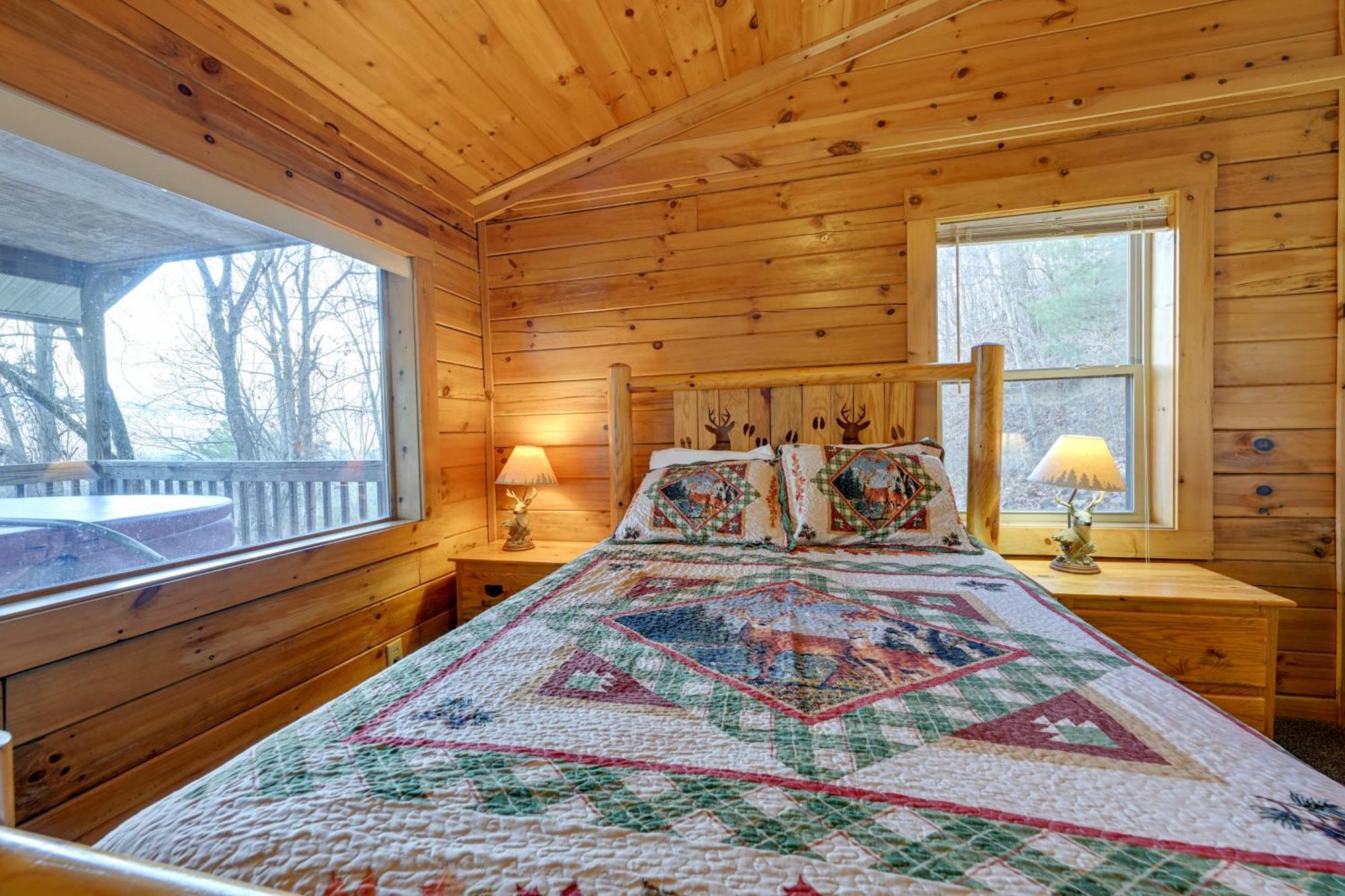 Cozy Deer Glen Cabin With Private Hot Tub And Porch! Bryson City Zewnętrze zdjęcie