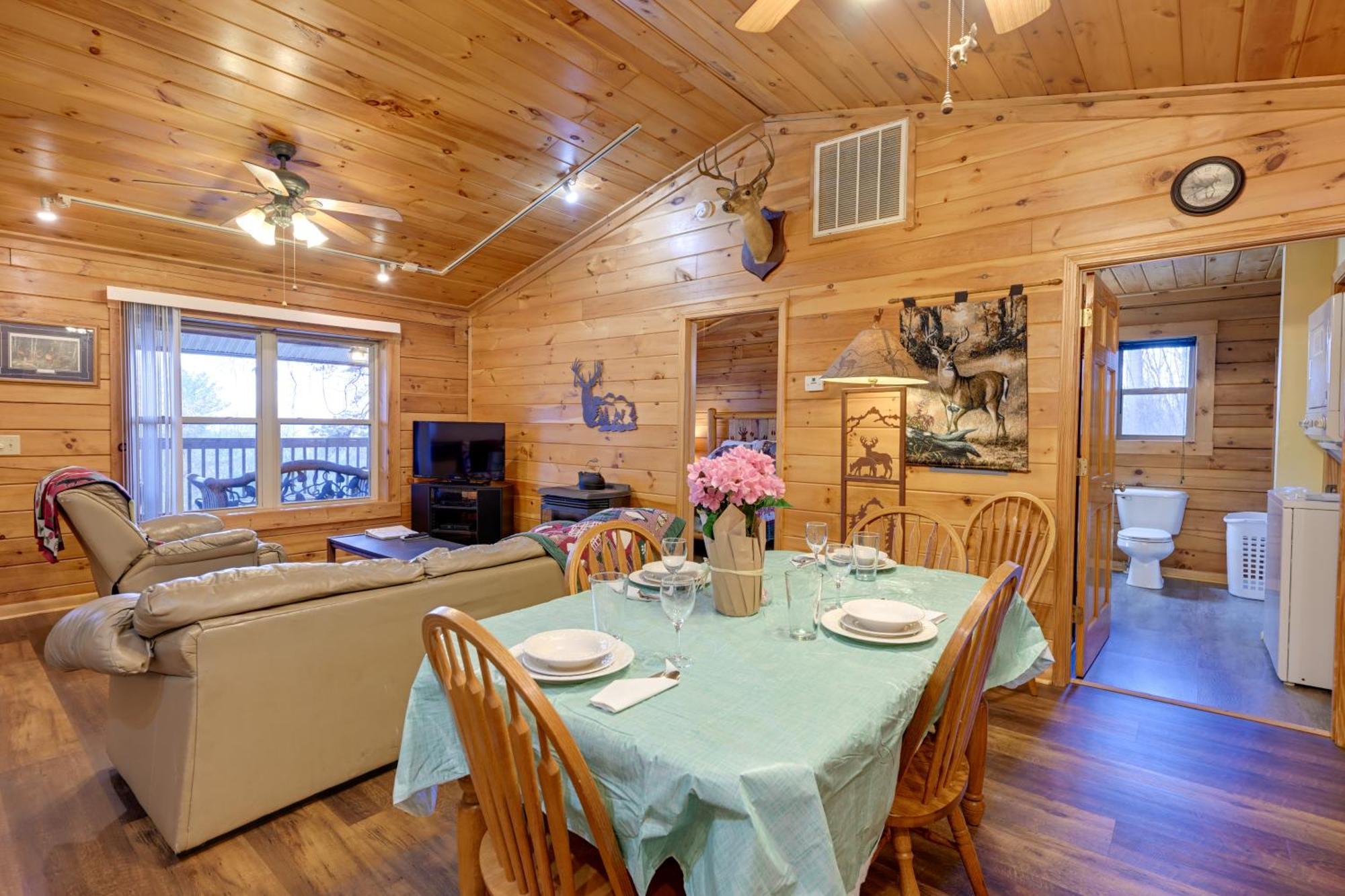 Cozy Deer Glen Cabin With Private Hot Tub And Porch! Bryson City Zewnętrze zdjęcie